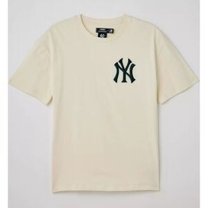 NWOT Pro Standard New York Yankees MLB Essential Logo Tee Size Large